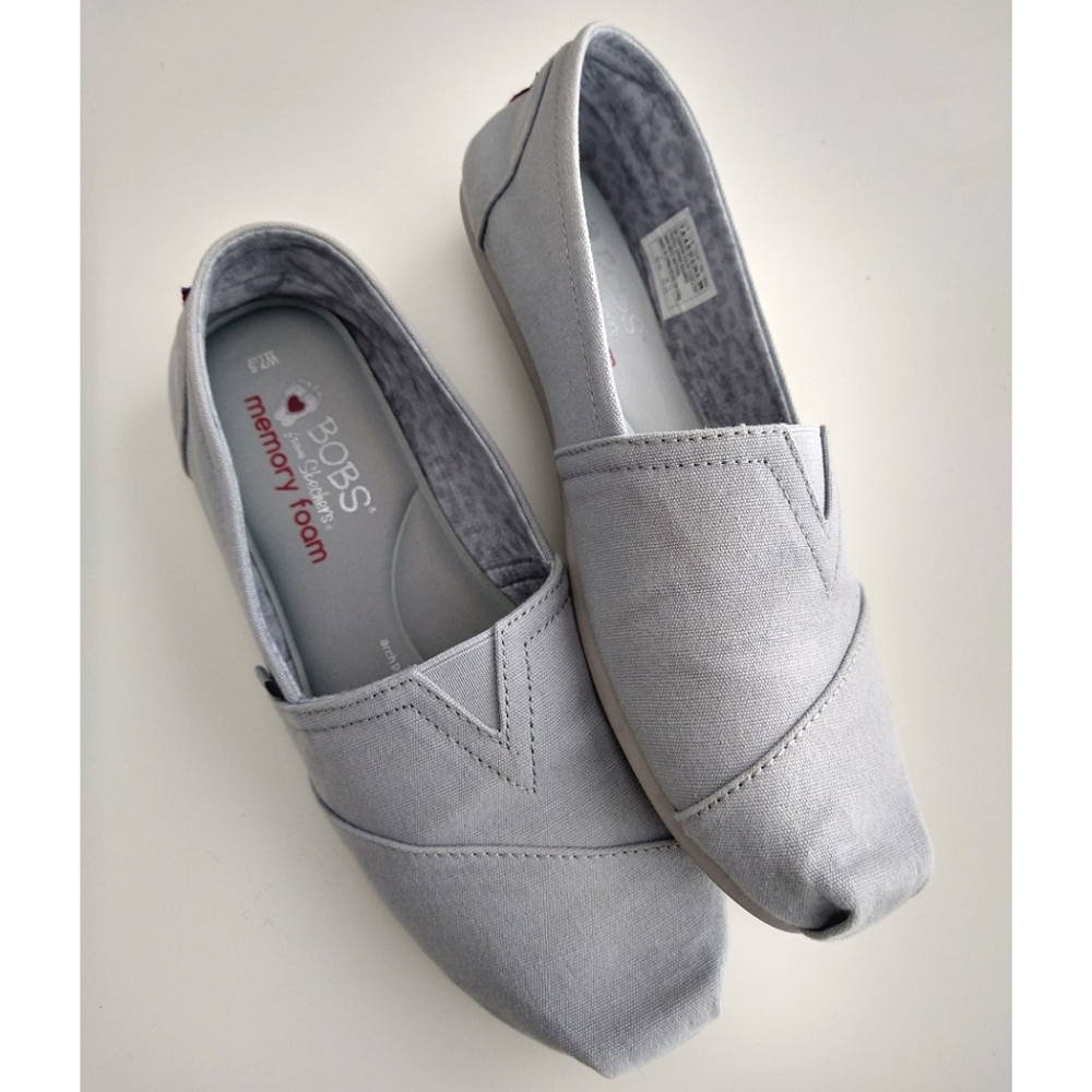 Skechers BOBS Plush - Peace & Love Women's Shoes 7.5 Wide | Grey Slip On Shoes